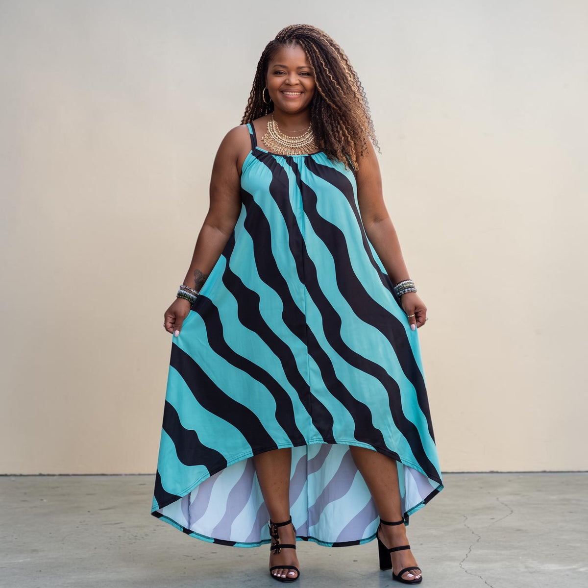 Women's Plus Size Wavy Hi Lo Print Maxi Dress