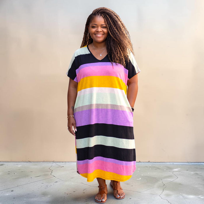 Women's Plus Size Midi Striped Dress With Pockets