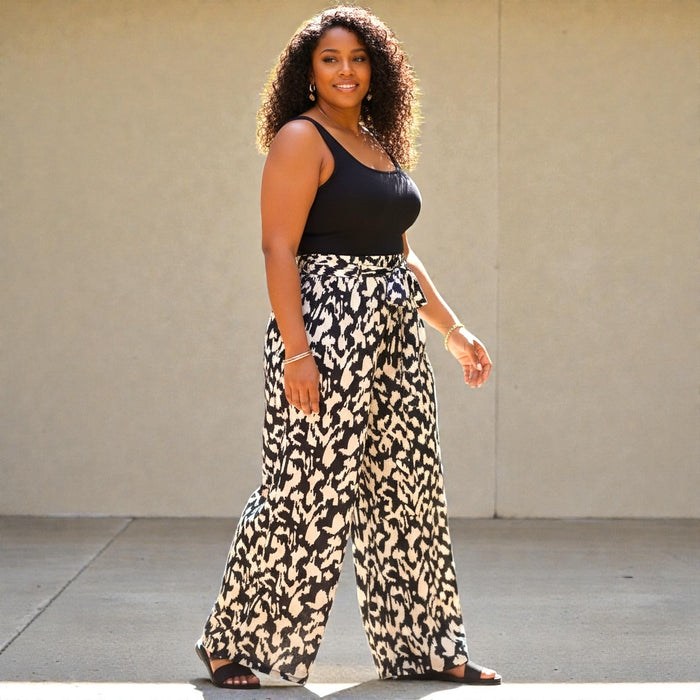 Womens Plus Black and White Wide Leg Belt Pant